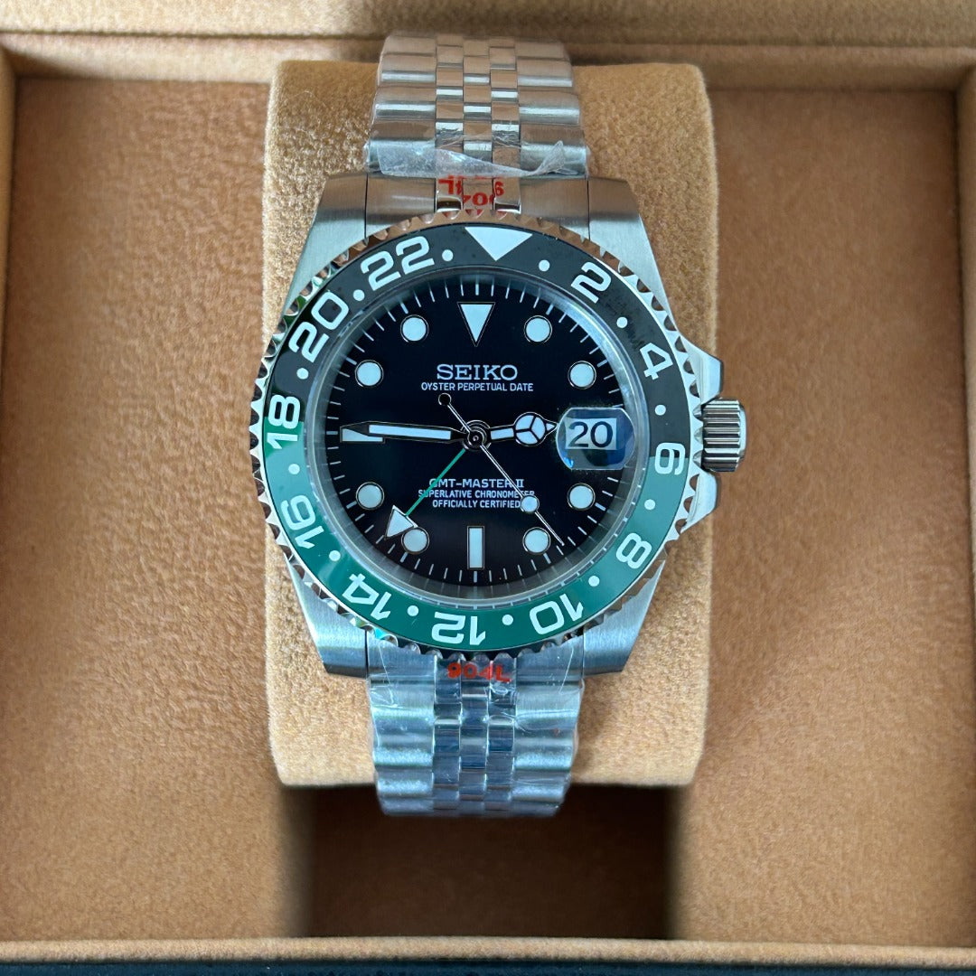 Seiko Emerald Divide